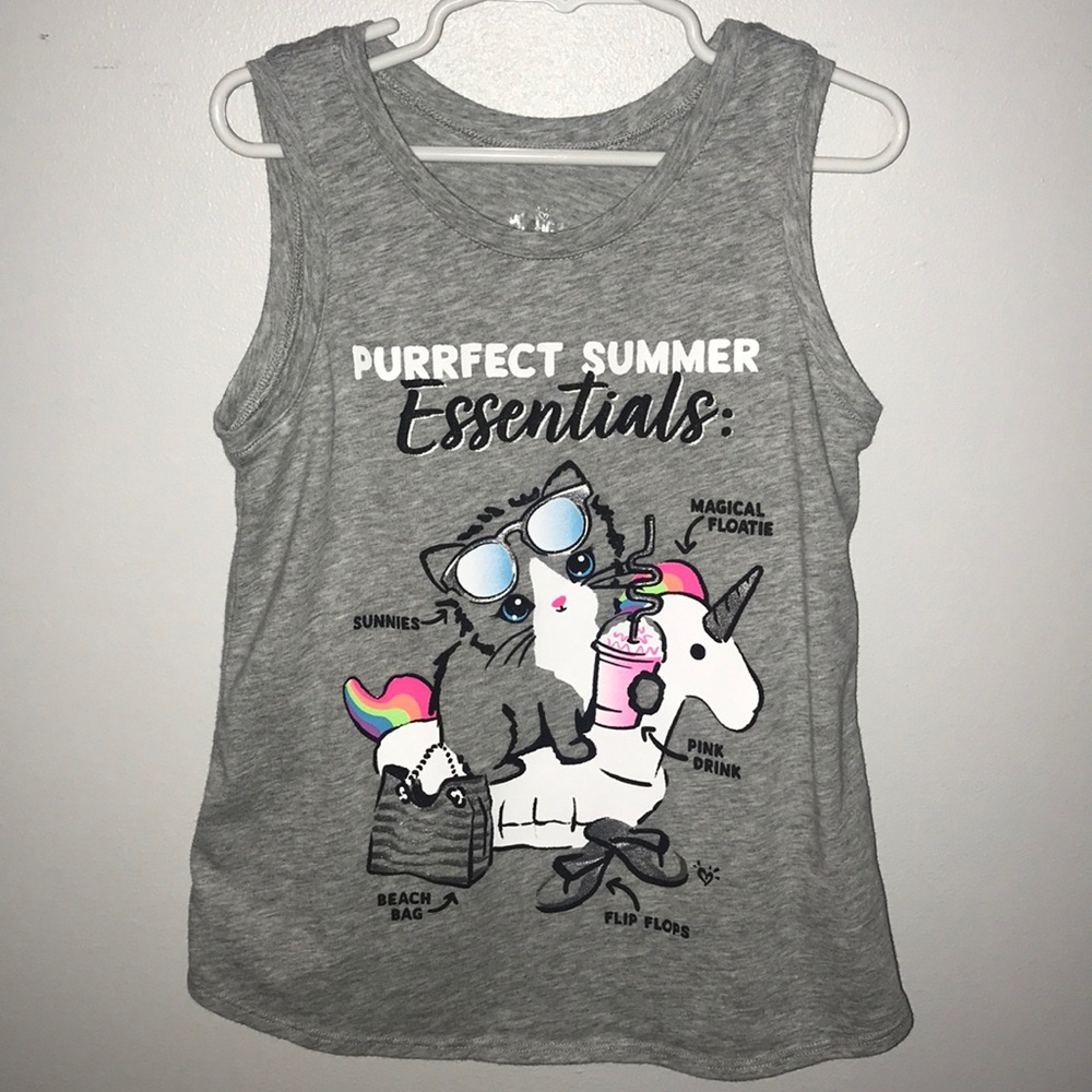 Girl’s sleeveless top
